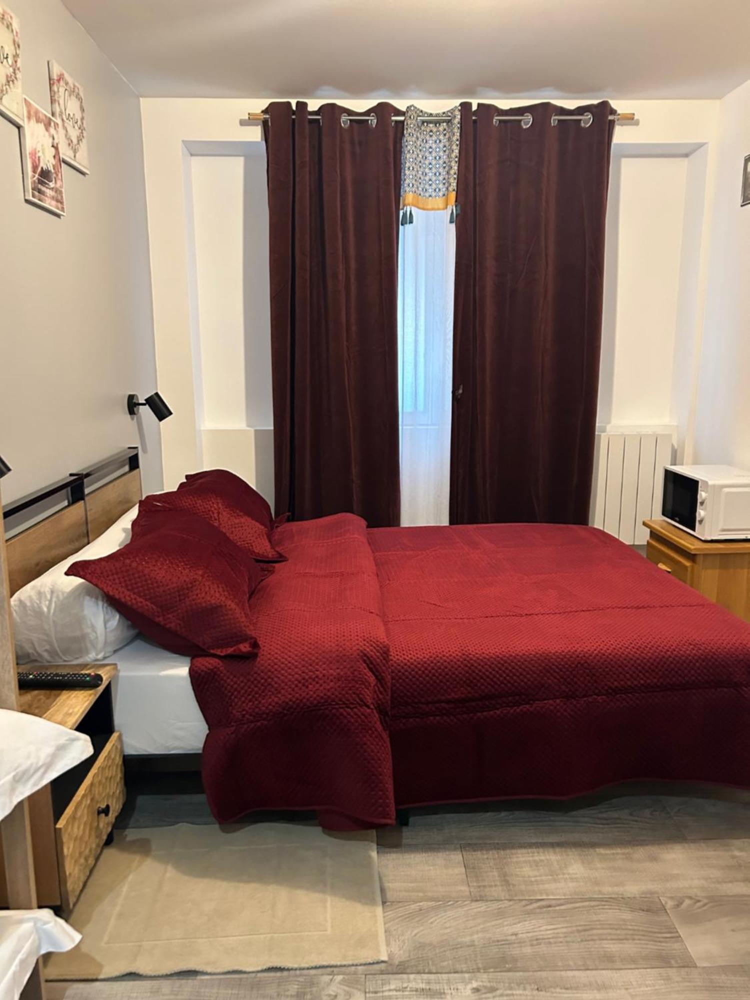 רמבוייה Hotel St Charles מראה חיצוני תמונה
