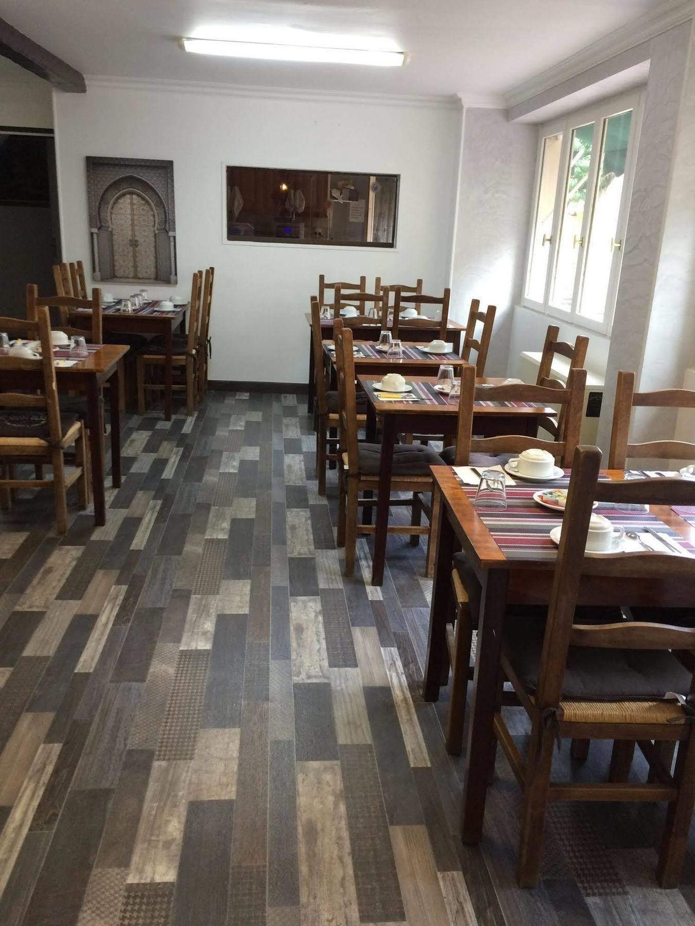 רמבוייה Hotel St Charles מראה חיצוני תמונה